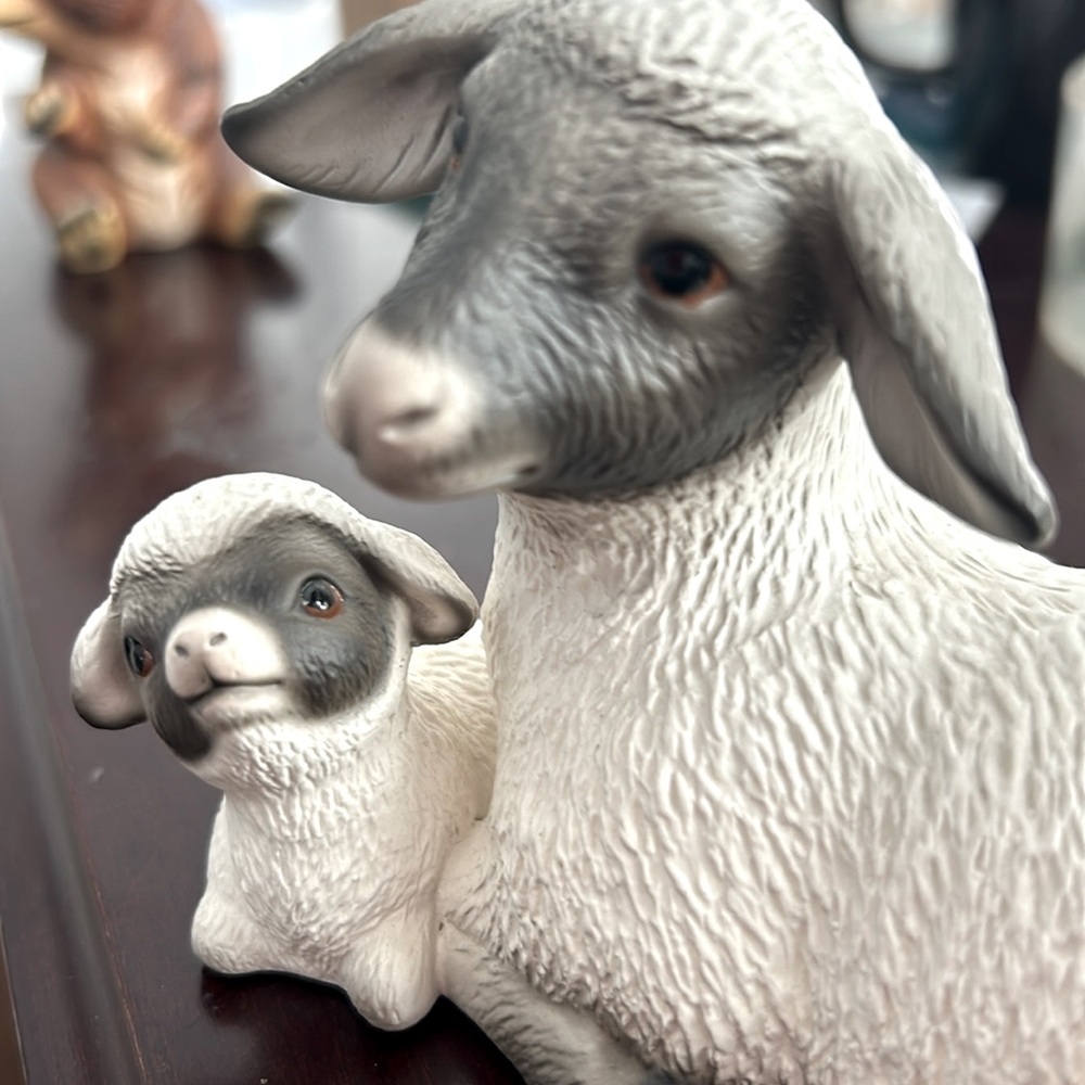 Vintage Global Art Hand Painted Momma & Baby Lamb Original Piece- New